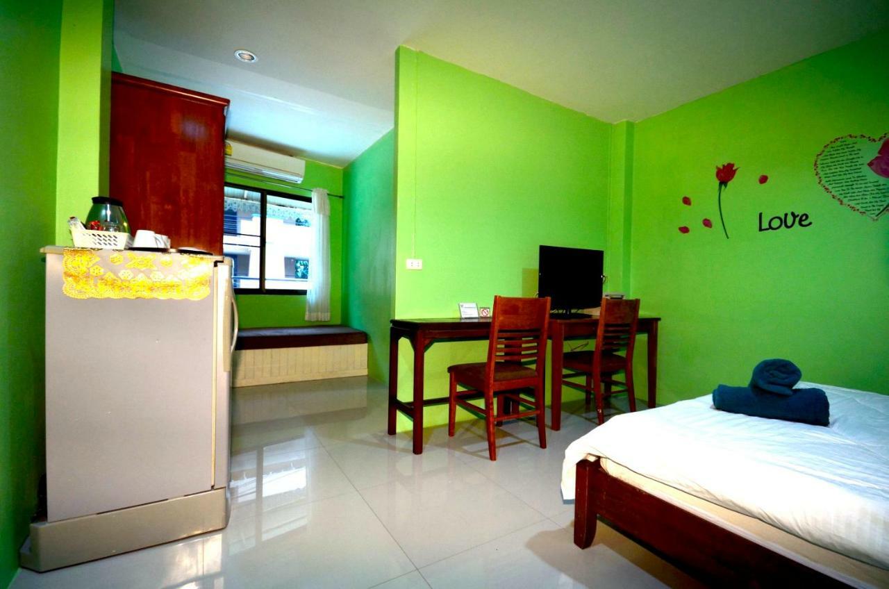 Enrico Hostel Patong Экстерьер фото