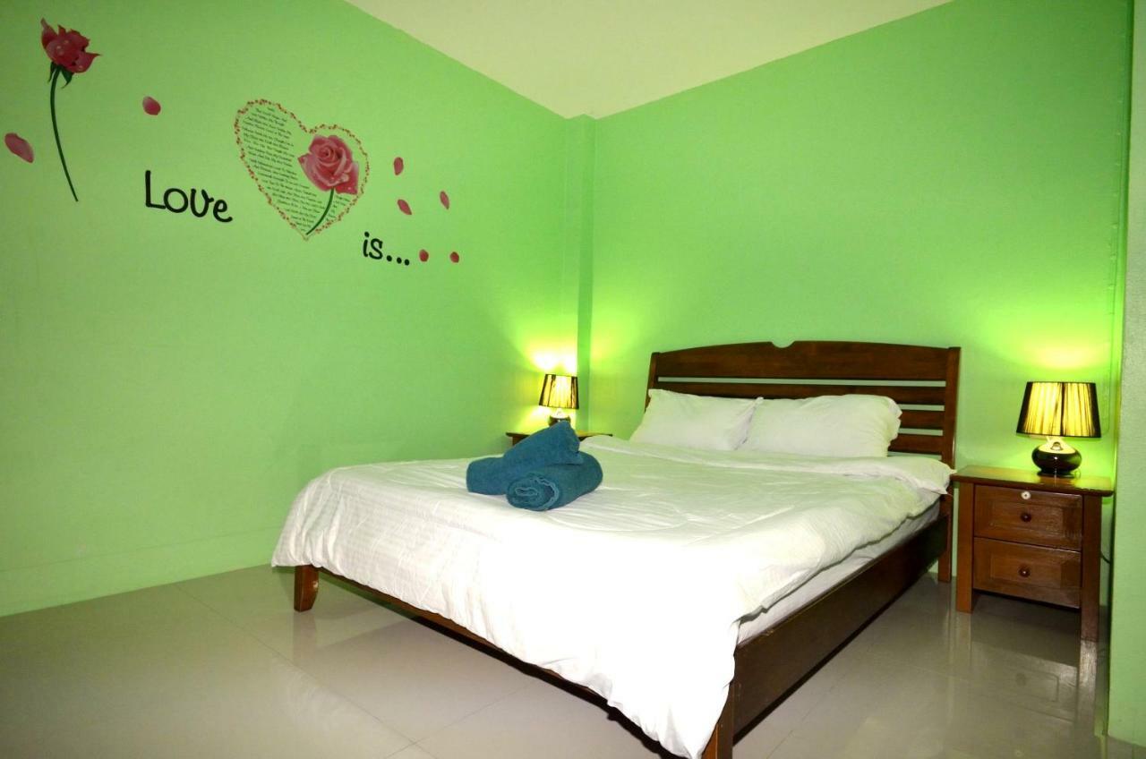 Enrico Hostel Patong Экстерьер фото