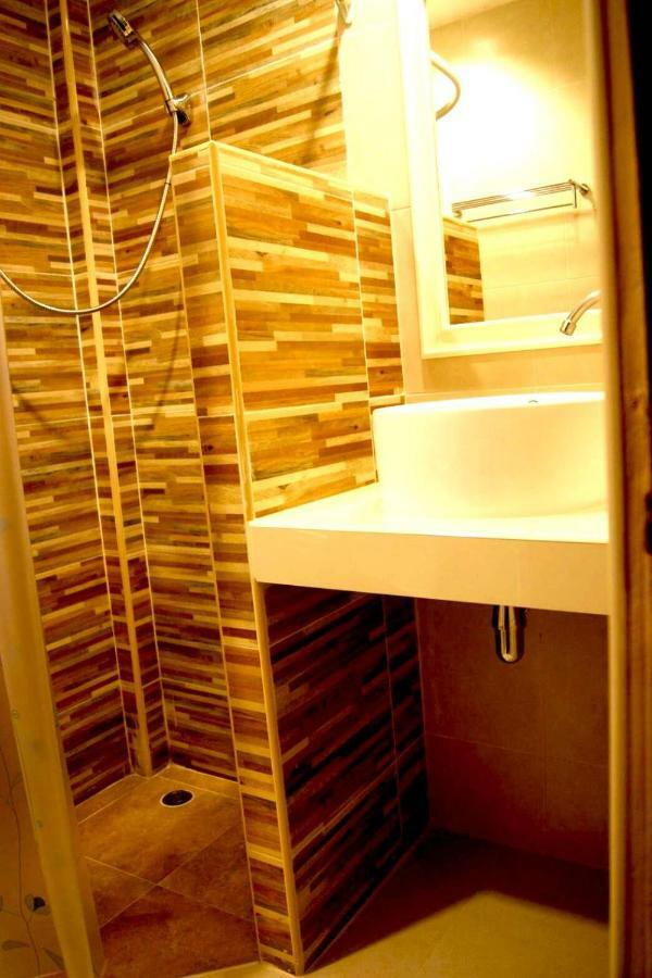Enrico Hostel Patong Экстерьер фото