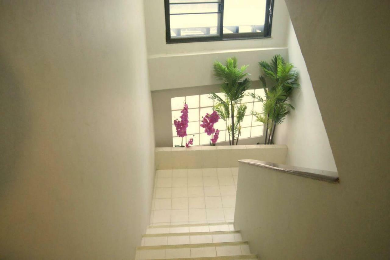 Enrico Hostel Patong Экстерьер фото