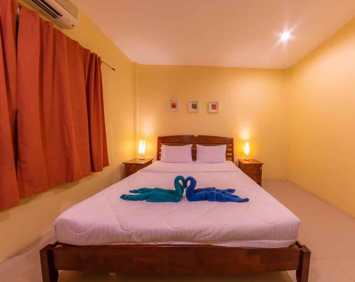 Enrico Hostel Patong Экстерьер фото