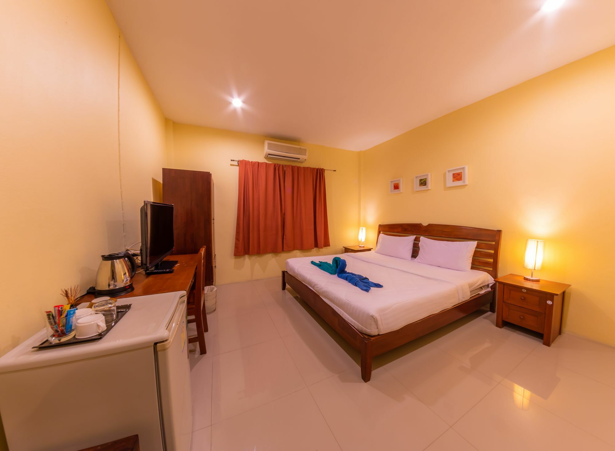 Enrico Hostel Patong Экстерьер фото